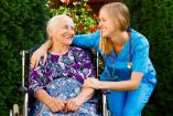 Проживание пожилого человека в доме престарелых: плюсы и преимущества